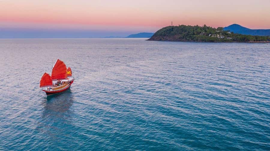 Port Douglas: Sunset Cruise on a Chinese Shaolin Junk Ship - Yum Cha canapes and the included drink