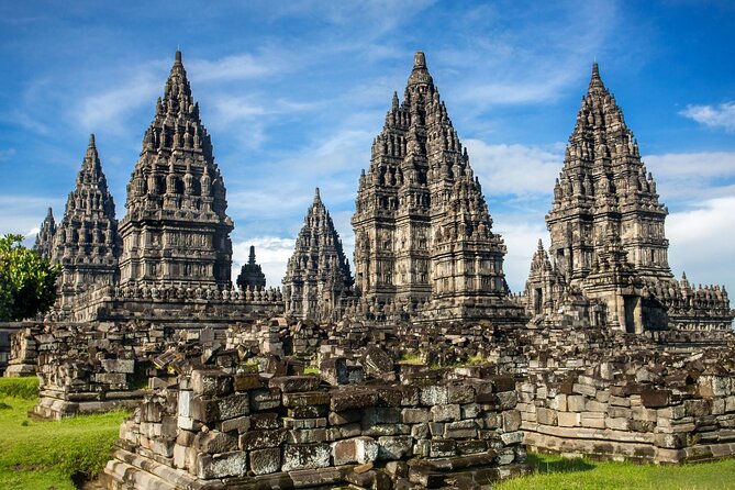 Prambanan Sunset and Ramayana Ballet with Dinner - Why this evening works so well