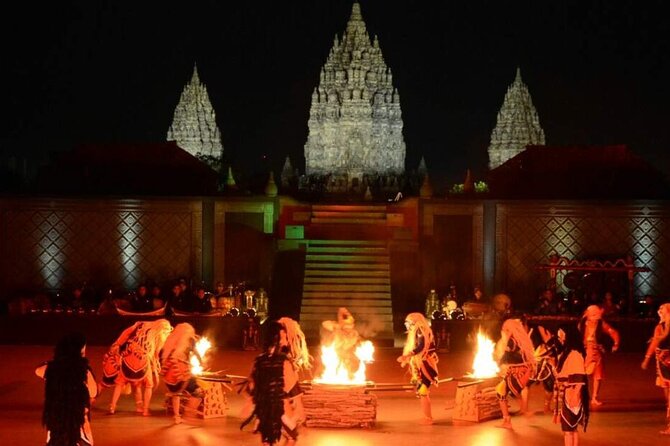 Prambanan Sunset and Ramayana Ballet with Dinner - Dinner before the performance