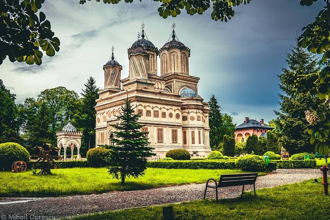 Princely Court of Târgoviște and Curtea de Argeș Monastery - Golești Museum and an aristocratic country estate