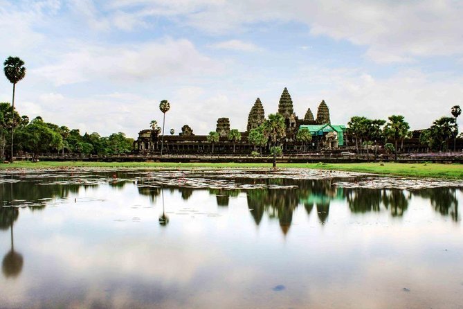 Private Angkor Wat Temple Tour - Angkor Thom and the South Gate