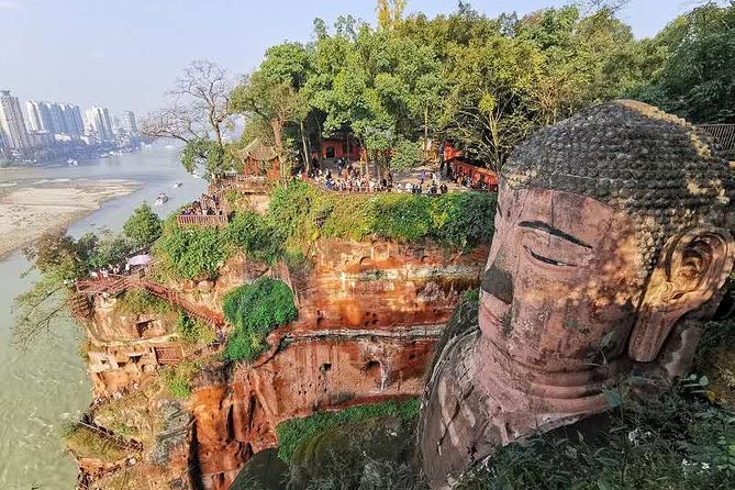Private Day Tour to Leshan Grand Buddha from Chengdu - Lingyun Temple and the Buddha’s head