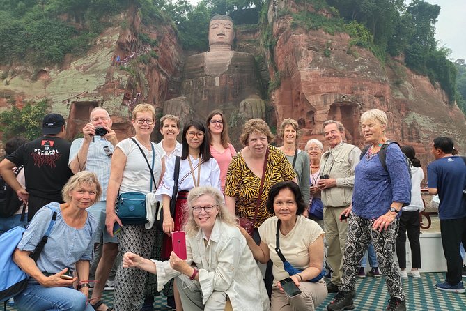 Private Day Tour to Leshan Grand Buddha from Chengdu - Walking or taking the river boat