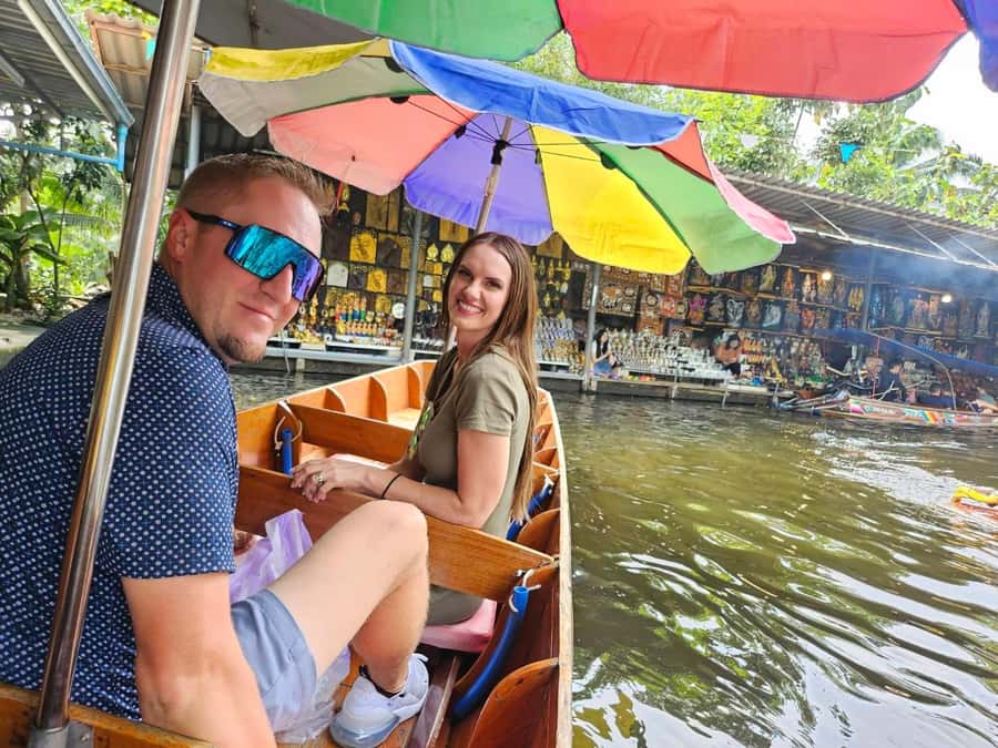 Private Floating & Train Market + DRAGON Temple + Thai Cafe - Key points at a glance
