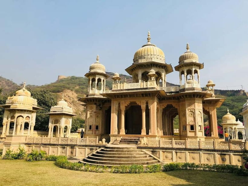Private Full-Day Jaipur Guided Tour with Monkey Temple - Panna Meena Stepwell shows Jaipur’s practical architecture