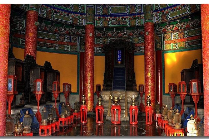Private Half-Day Temple of Heaven and Lama Temple Tour - Metro or private transfer: which option suits you?