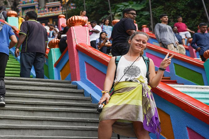 Private Half-Day Temples and Cultural Tour in Kuala Lumpur - Thean Hou Temple and its painted details