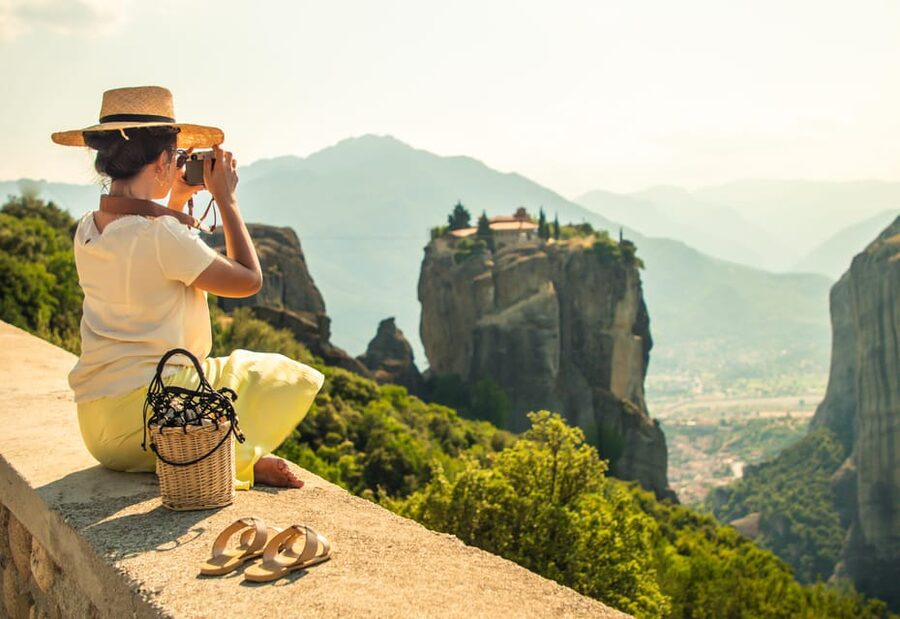 Private Meteora Monasteries Tour from Thessaloniki! - St. Stephen and the first Meteora views