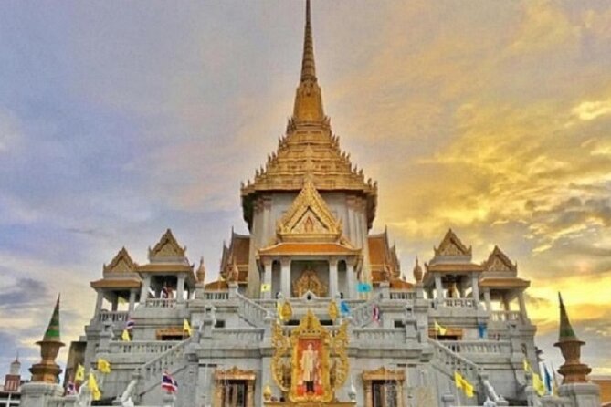 Private Tour: Bangkok Temples and Grand Palace - Lunch, transport, and the pace of the day