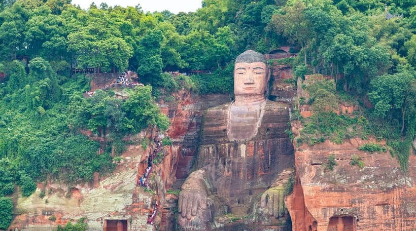 Private Tour: Discovering Pandas & the Majestic Giant Buddha - Starting early at Chengdu’s panda base