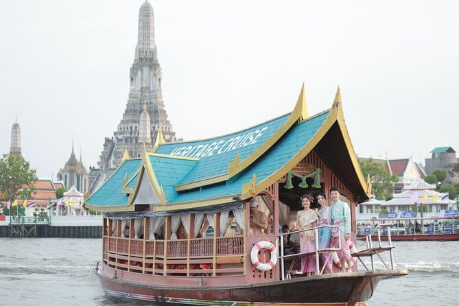 Private Tour: Grand Palace,Wat Phra Kaew, Museum&Cooking Class - Lunch beside the river at Rongros