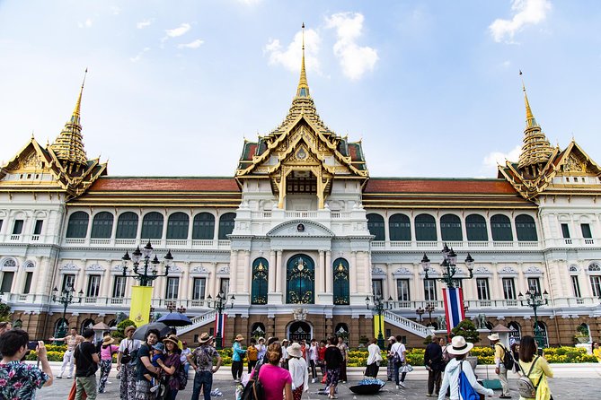 Private Tour: Half-day Grand Palace and Wat Arun by Boat - Wat Arun and the 79-meter prang