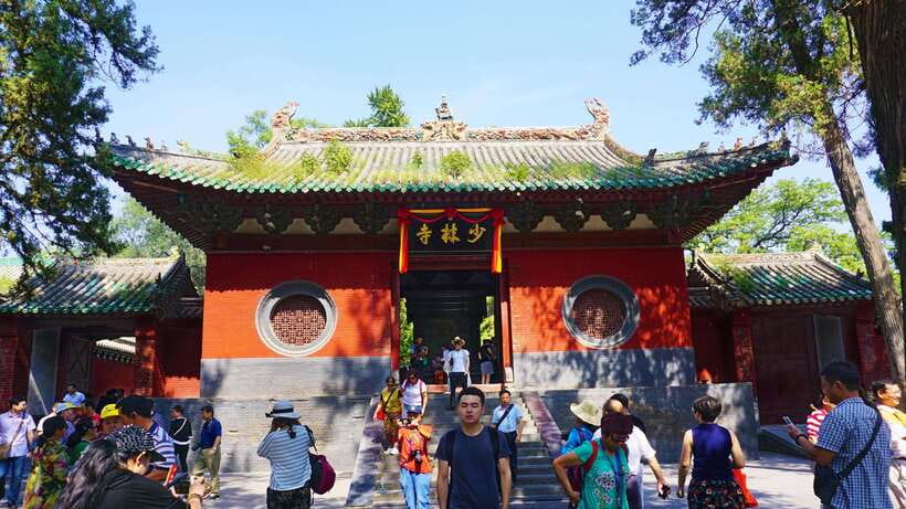 Private Tour: Longmen Grottoes, Shaolin Temple & Kungfu Show - Starting from Xi’an, Luoyang, or Zhengzhou
