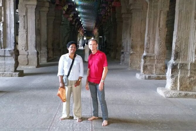 Private tour of Madurai city with guide for a cultural immersion - Two hours inside Meenakshi Amman Temple