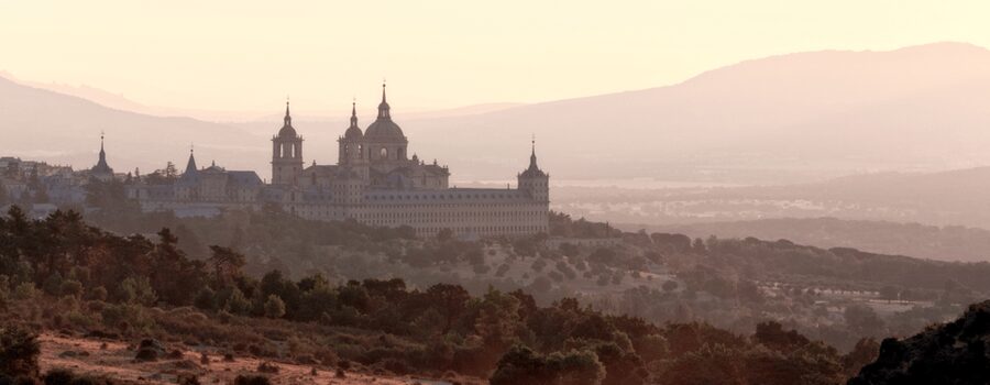 Private tour: San Lorenzo de El Escorial Monastery - Renaissance gardens and views toward the mountains