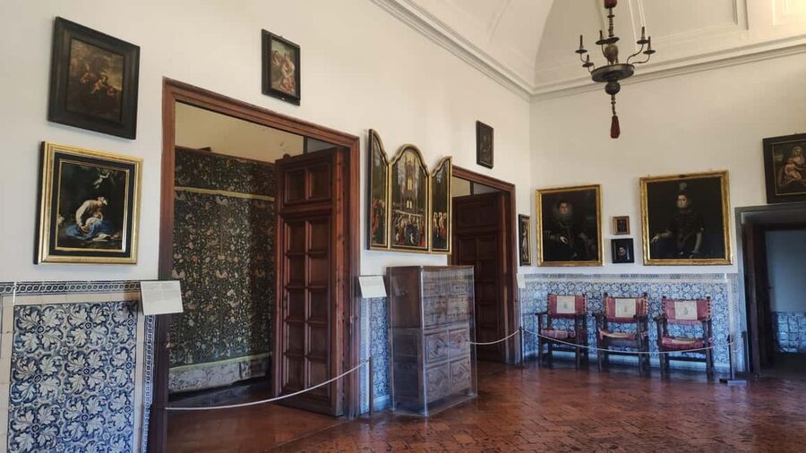 Private tour: San Lorenzo de El Escorial Monastery - What $112 buys you