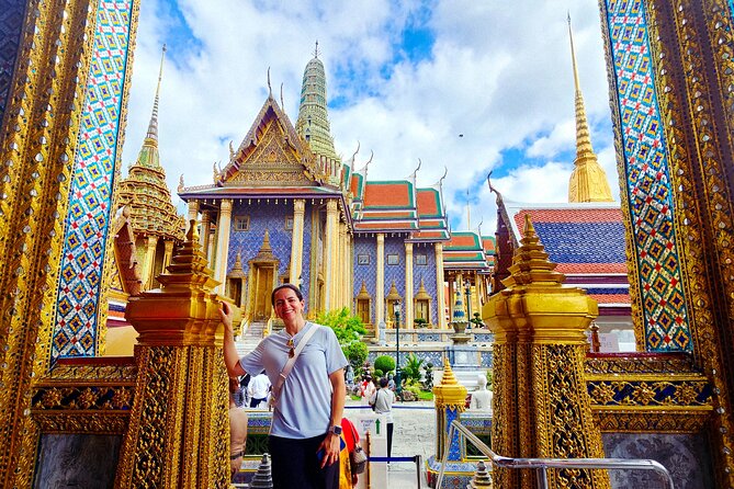 Private Tour to Grand Palace of Bangkok, Pho and Arun Temple - Wat Phra Kaew and the small Emerald Buddha