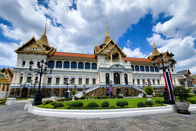 Private Tour to Grand Palace, Pho Temple and Arun Temple - Wat Phra Kaew and the Emerald Buddha