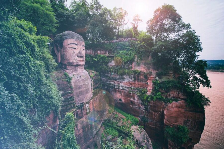 Private Tour to Leshan Giant Buddha & Huanglongxi Old Town - What to eat and buy in Huanglongxi