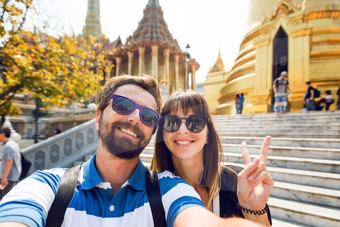 Private Tour - Top 3 Major Monuments (Grand Palace, Wat Pho, Wat Arun) - Crossing the Chao Phraya by boat