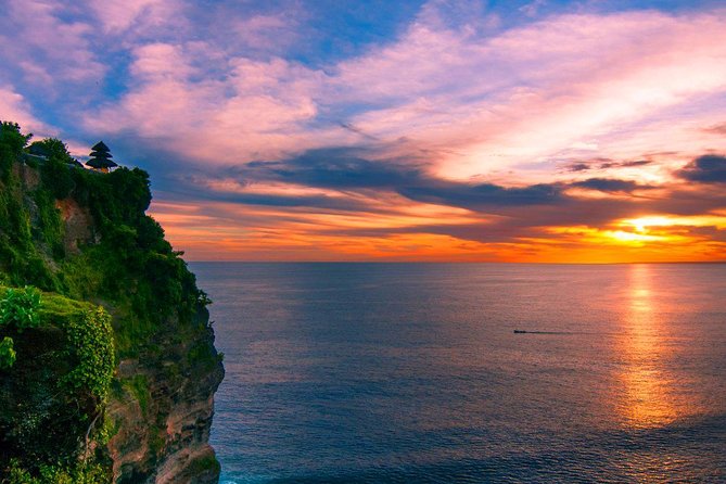 Private Tour: Uluwatu Temple & Southern Bali Highlights - Uluwatu Temple above the Indian Ocean