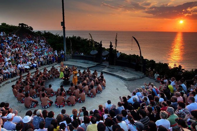 Private Tour: Uluwatu Temple & Southern Bali Highlights - Heat, crowds, and physical effort