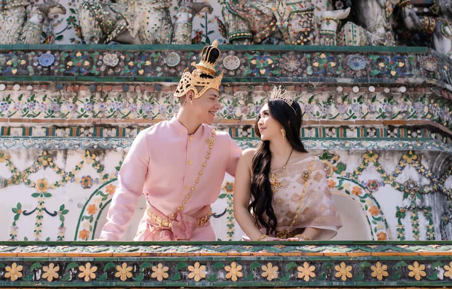 Professional Thai Costume Photography at Wat Arun, Bangkok - Key points to know before booking