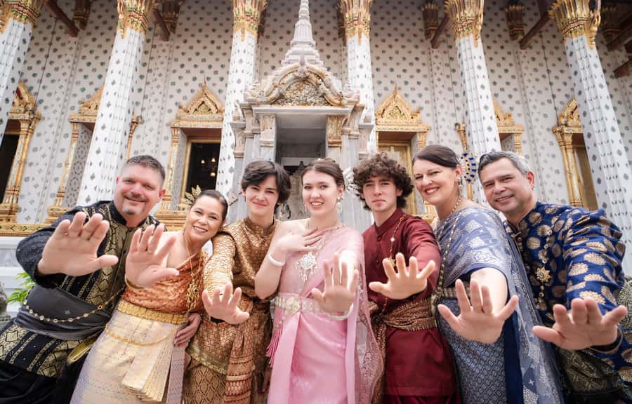 Professional Thai Costume Photography at Wat Arun, Bangkok - Why Wat Arun works so well for portraits