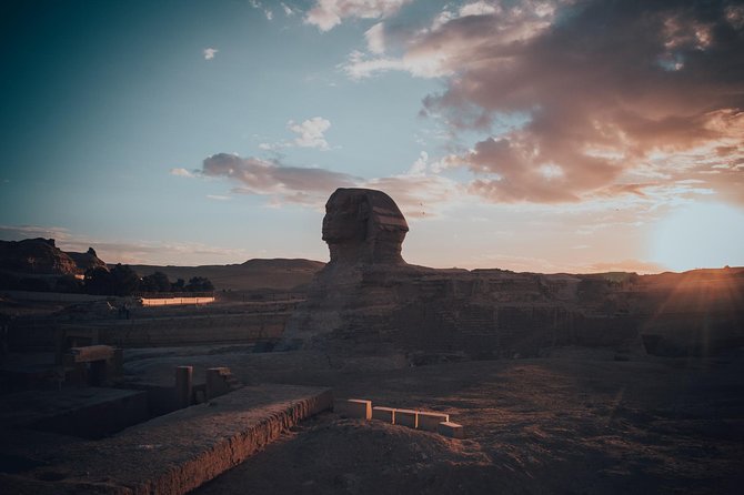 Pyramids of Giza & Sphinx & valley temple Tour with Egyptian lunch - The Great Sphinx and its 45-minute visit