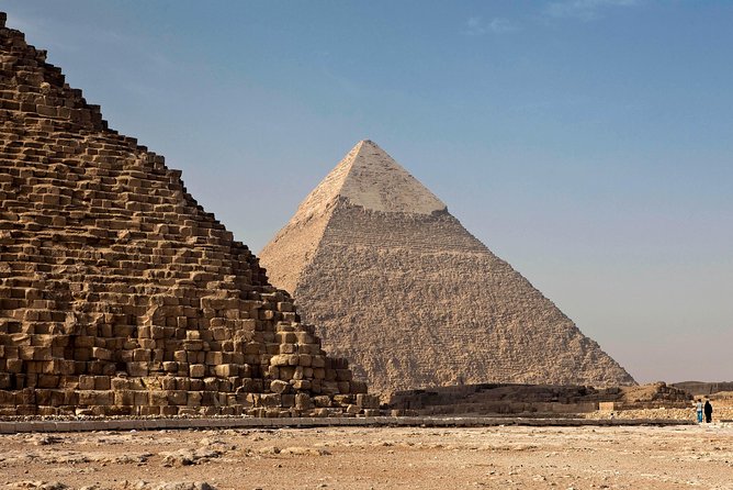 Pyramids of Giza & Sphinx & valley temple Tour with Egyptian lunch - How the private format changes the day