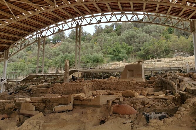 Rethymno: Arkadi Monastery, Margarites Village & Melidoni Cave. - Arkadi Monastery: one hour with Crete’s national story