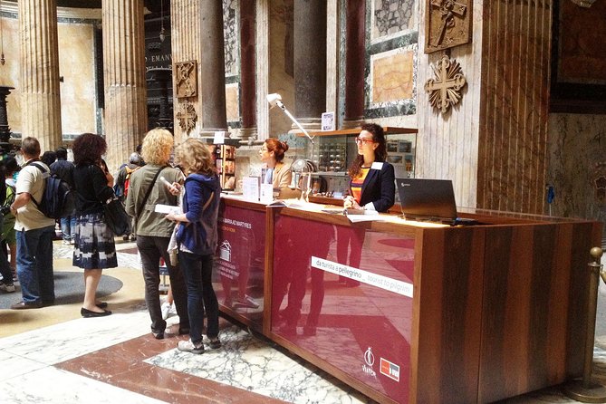 Rome's Iconic Temple: Pantheon Audio Guided Tour with Fast Access - The Dome, Oculus, and Interior