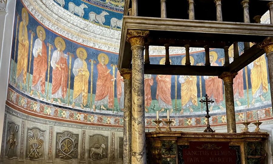 Rome: Tour of St. Clement's Basilica Underground Temples - Why San Clemente feels unlike most Roman churches