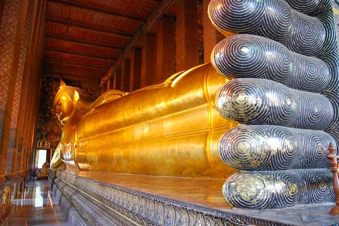 Royal Grand Palace and Bangkok Temples: Half Day Tour - Wat Pho and the reclining Buddha