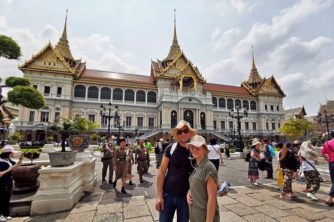 Royal Grand Palace and Bangkok Temples: Half Day Tour - Why the private format matters