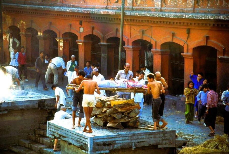 Sacred Pashupatinath: Aarati,Cremation Rites & Boudha Stupa - Two sacred sites, two very different moods