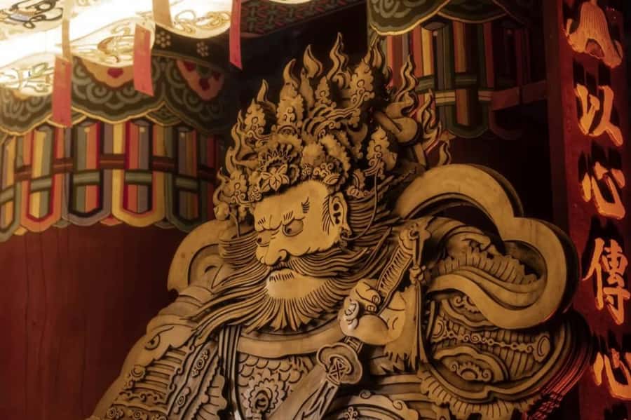 Seoul: Palace, Temple and Market Guided Foodie Tour at Night - Key points at a glance
