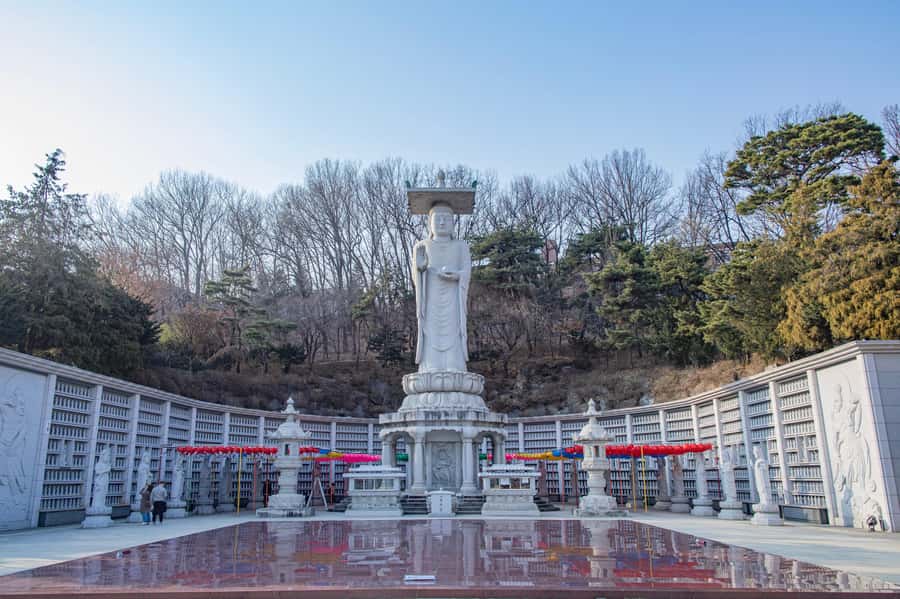 Seoul: Temple & Starfield COEX Mall Gourmet Tour in Gangnam - What the $66 price really covers