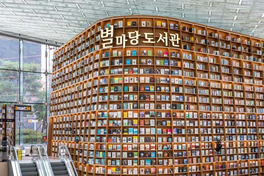 Seoul: Temple & Starfield COEX Mall Gourmet Tour in Gangnam - Who will enjoy this Gangnam evening most
