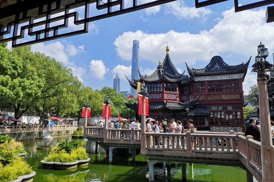 Shanghai: Yu Garden and City God Temple Walking Tour - Key points to know before you book