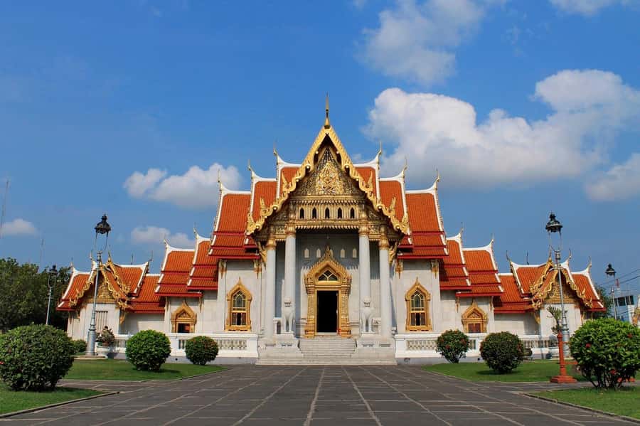 Shared Tour: Wat Pho, Wat Traimit and Wat Benchamabophit - Why this temple tour works for a first Bangkok visit