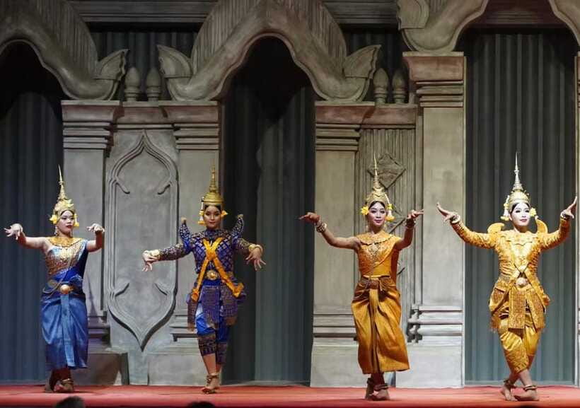 Siem Reap: Amazon Angkor Buffet Traditional Fairy Dance Show - How the three hours work for your evening