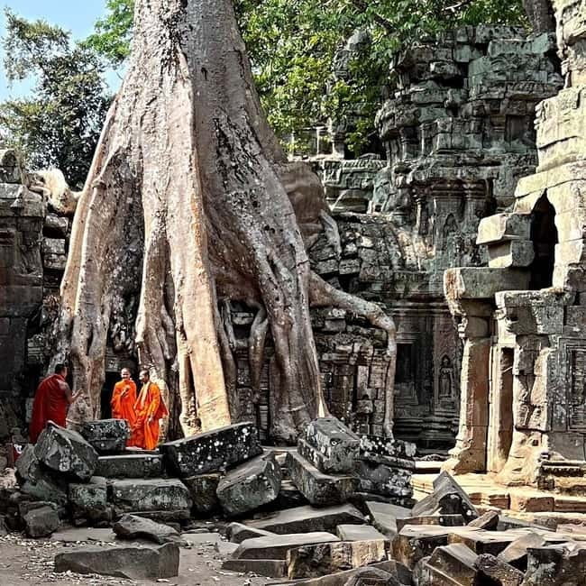 Siem Reap: Angkor 1-Day Private Tour with Sunset or Sunrise - Bayon, where the stone faces take over