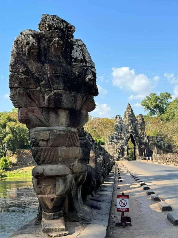 Siem Reap: Angkor Full-Day Group Tour with Japanese Guide - Why this Japanese-guided Angkor tour works well