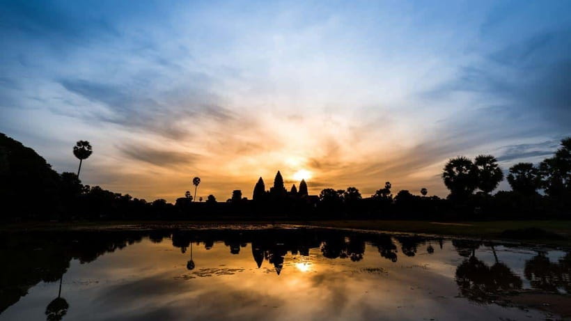 Siem Reap: Angkor Sunrise 1- or 2-Day Guided Temples Tour - Why the two-day plan makes more sense