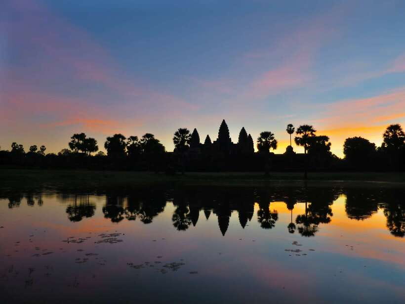 Siem Reap: Angkor Sunrise 1- or 2-Day Guided Temples Tour - What to wear and how hard the days feel