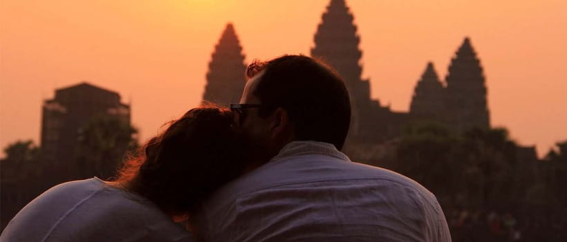 Siem Reap: Angkor Sunrise Jeep Tour / SUV Car Available - Breakfast is more than a quick stop