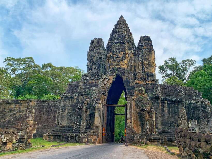Siem Reap: Angkor Wat Private Tour by Tuk-Tuk - Banteay Kdei and the ride back