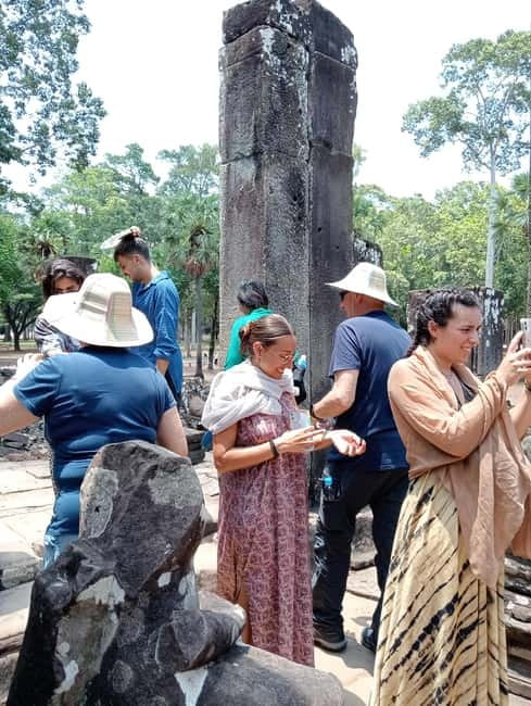 Siem Reap: Angkor Wat Small-Group Day Tour - Angkor Wat gets the final two hours