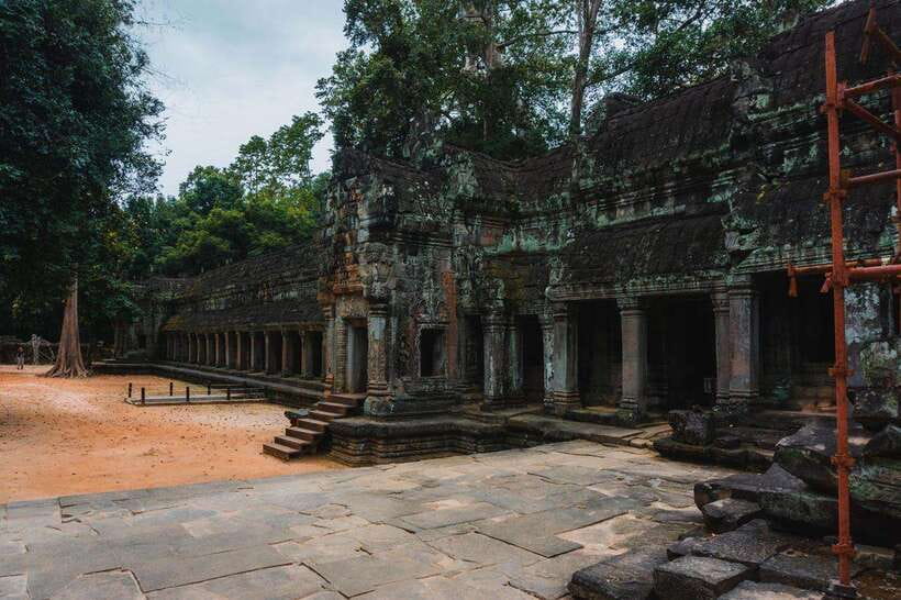 Siem Reap: Angkor Wat Small-Group Full Day Tour and Sunset - A Cambodian lunch and palm-sugar traditions